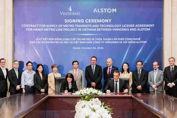Vingroup và Alstom - tập đoàn công nghệ đường sắt hàng đầu thế giới đã ký hợp đồng cung cấp tàu và chuyển giao quyền sử dụng công nghệ.