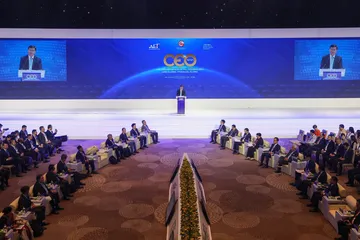 Chương trình CEO 500 với chủ đề “Sự hội tụ của FDI, công nghệ và dòng chảy tài chính toàn cầu”, chiều 26-10-2026. Ảnh: HOÀNG TRIỀU