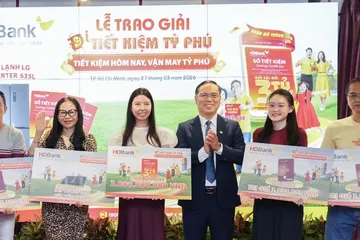 HDBank trao giải 'Tiết kiệm Tỷ phú'