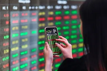 VN Index vẫn giữ được trên mốc 1.800 điểm