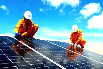 TPHCM đơn giản hóa thủ tục lắp đặt điện mặt trời mái nhà 