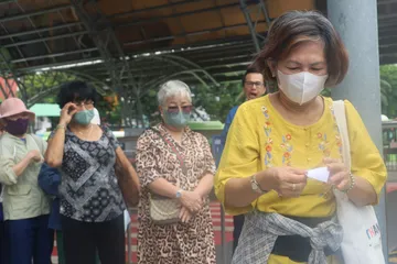 Hành khách TPHCM đi xe buýt được bốc thăm trúng thưởng 40 triệu đồng