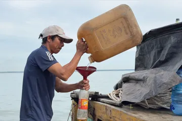 Tìm phương án cung ứng xăng, dầu cho xã đảo Thạnh An