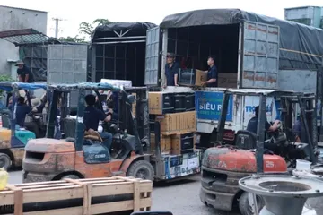 Cấm xe tải, xe khách lớn hoạt động ban ngày khiến đứt gãy chuỗi vận chuyển