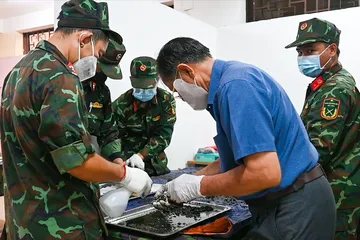 Gom góp hy vọng đợi ngày đoàn tụ