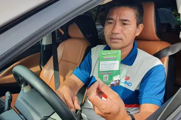 VETC, ePass thu phí quản lý ví điện tử, tài xế bức xúc