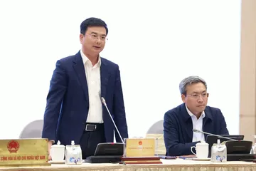 Phó Thống đốc NHNN Phạm Thanh Hà chia sẻ tại buổi họp báo. Ảnh VGP.