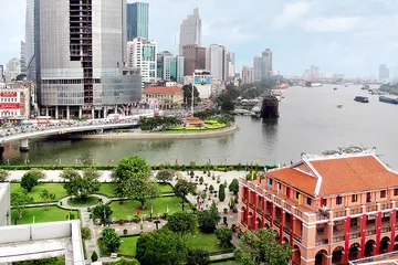 Khát vọng từ Bến Nhà Rồng