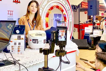 Nhiều hệ luỵ khi phụ thuộc nền tảng số xuyên biên giới