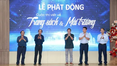 Nhà xuất bản Giáo dục Việt Nam phối hợp cùng Hội Nhà văn Việt Nam tổ chức cuộc thi viết về “Trang sách & Mái trường".
