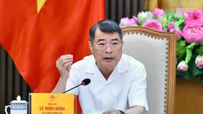 Thủ tướng Lê Minh Hưng chủ trì cuộc họp về cung ứng sách giáo khoa, rà soát chương trình, sách giáo khoa phổ thông. Ảnh: VIẾT CHUNG