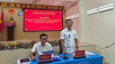 Đồng chí Tạ Quốc Trung, Phó Trưởng Ban Tuyên giáo và Dân vận Thành ủy TPHCM phát biểu tại buổi làm việc (Ảnh: THÀNH AN)