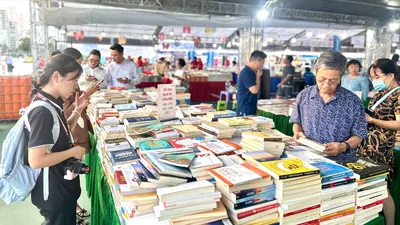 TPHCM đặt mục tiêu đưa xuất bản trở thành ngành công nghiệp văn hóa - tri thức hiện đại, có năng lực cạnh tranh quốc tế