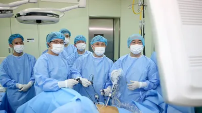 Phẫu thuật nội soi cắt đại trực tràng tại Bệnh viện Trung ương Huế