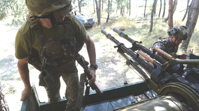 Quân đội Ukraine tham gia chiến dịch phòng không tại thị trấn Kupyansk. Ảnh: XINHUA 