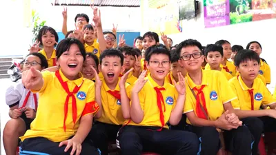 Học sinh Trường Tiểu học Trần Khánh Dư (phường Tân Định, TPHCM) hào hứng tham gia hoạt động ngoài chương trình 
