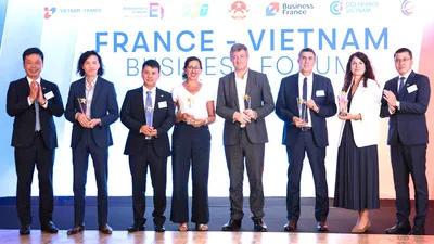 Đại diện các lãnh đạo doanh nghiệp tham gia diễn đàn Doanh nghiệp Việt Nam – Pháp 2026