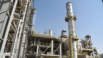 OPEC+ duy trì hạn ngạch khai thác dầu