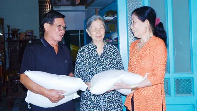 36 năm lặng thầm giúp người khốn khó