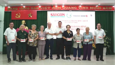 Báo Sài Gòn Giải Phóng tri ân, tặng quà người có công và gia đình chính sách
