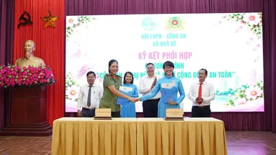 Hội Liên hiệp Phụ nữ xã và Công an xã ký kết Chương trình “Công an - Phụ nữ Nhà Bè vì cộng đồng an toàn"