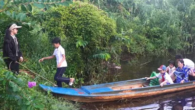 ĐBSCL: Khánh thành 3 trường nội trú, học sinh dự khai giảng bằng vỏ lãi
