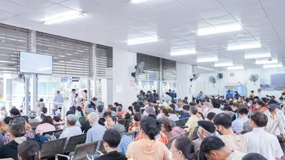 Hơn 9.000 lượt khám trong 1 ngày, Bệnh viện Chợ Rẫy chạm mốc kỷ lục