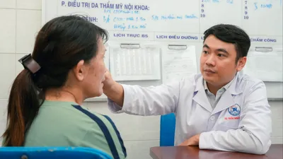Gặp biến chứng thẩm mỹ, người phụ nữ "tá hoả" khi cơ sở làm đẹp đã đóng cửa