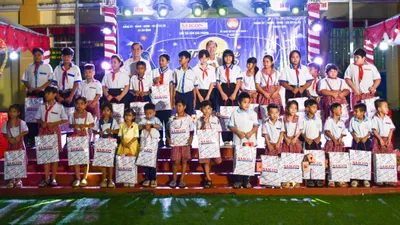 Mang mùa trăng ấm áp đến với học sinh khó khăn ở Cần Thơ