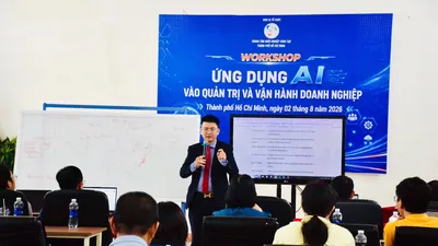 ThS. Nguyễn Hữu Thông, Giám đốc Trung tâm Chuyển đổi số và AI, Viện Phát triển Kinh tế số Việt Nam đã chia sẻ về xu hướng chuyển từ sử dụng AI như một công cụ hỏi - đáp sang xây dựng "nhân sự số" AI Agent.