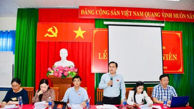 Ông Cao Thanh Bình, Trưởng ban Văn hóa - Xã hội HĐND TPHCM chủ trì buổi làm việc.