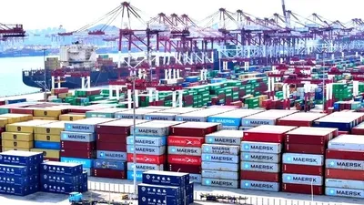 Cảng hàng hóa Thanh Đảo tại Sơn Đông, Trung Quốc. ẢNH: XINHUA