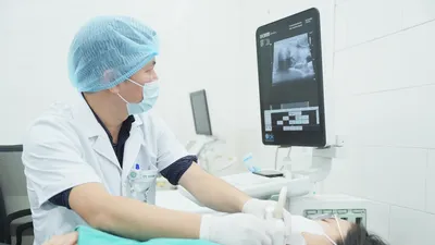 Mở rộng quyền lợi BHYT, giảm gánh nặng chi tiền cho người dân