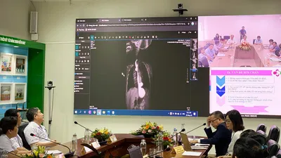 Bác sĩ khám chữa bệnh từ xa và hỗ trợ chuyên môn giữa các cơ sở y tế. Ảnh: Bệnh viện Nhi Trung ương