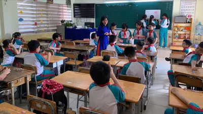 Học sinh Trường Tiểu học Chương Dương (phường Cầu Ông Lãnh) trong một hoạt động tại lớp. Ảnh minh họa