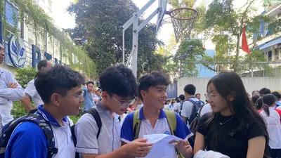 Thí sinh tham gia kỳ thi thử tuyển sinh vào lớp 10 Trường Phổ thông Năng khiếu vào tháng 4-2026