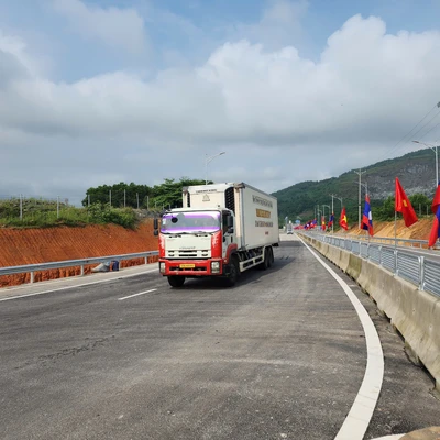 Podcast bản tin tối 29-4: Ngày đầu thông tuyến cao tốc qua Hà Tĩnh