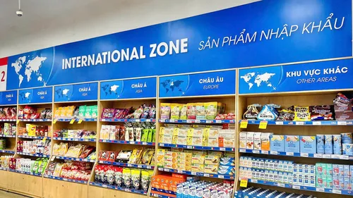 Co.opXtra làm mới khu hàng nhập khẩu