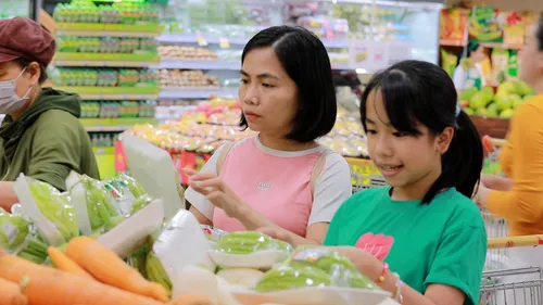 Hàng Việt giữ niềm tin từ người tiêu dùng