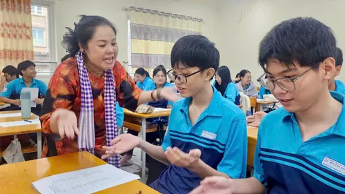 Tiếp sức đưa giáo dục văn hóa truyền thống bền vững vào trường học