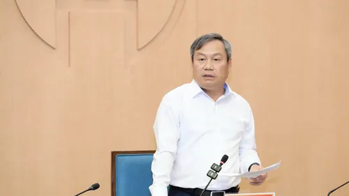 Chủ tịch UBND TP Hà Nội phát biểu tại buổi làm việc. Ảnh: ĐÌNH HIỆP