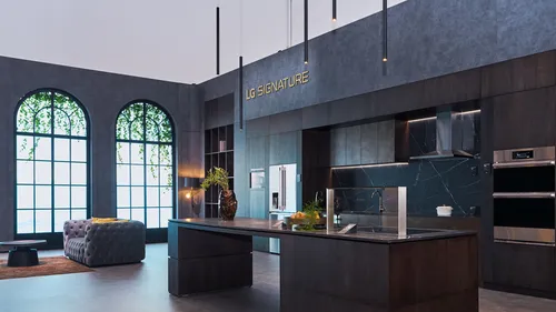 Khu vực LG SIGNATURE tập trung vào sự kết hợp giữa thiết kế cao cấp và LG AI