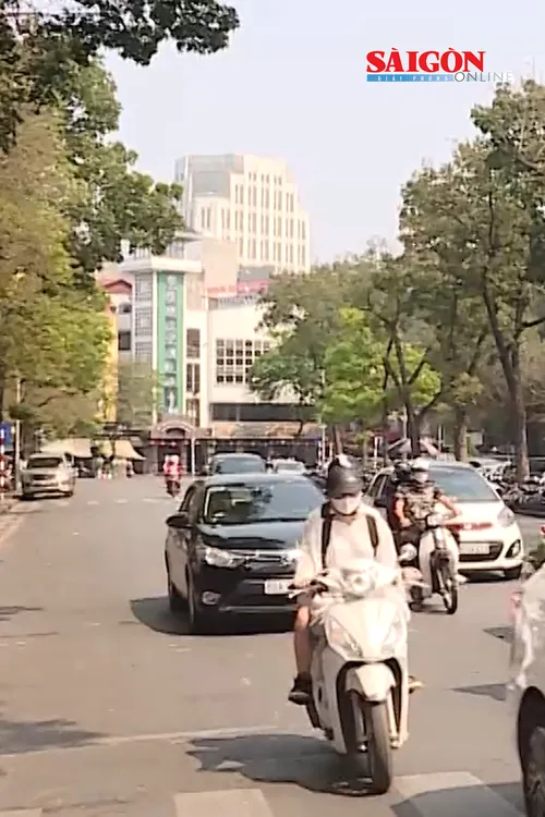 Ngày 15-5, nhiều khu vực trên cả nước xuất hiện nắng nóng và nắng nóng gay gắt trên diện rộng. Một số nơi ghi nhận nhiệt độ trên 38 độ C.