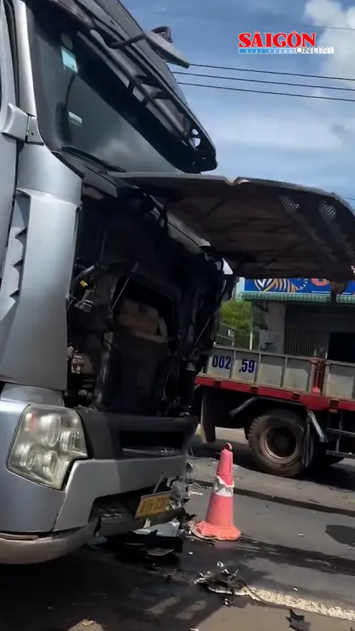 Xe tập lái va chạm ô tô đầu kéo, nam học viên tử vong