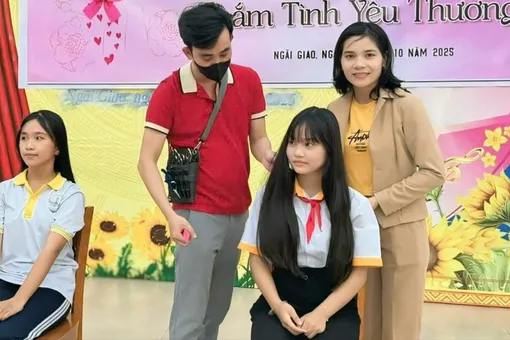 Trao hy vọng từ những mái tóc