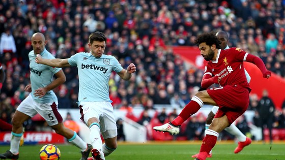 Mo Salah có thẻ sẽ ghi bàn trên sân nhà.
