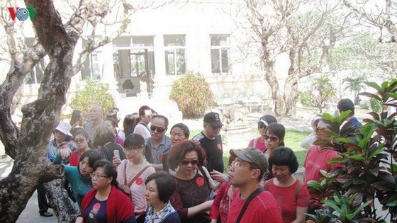 88% khách Trung Quốc đến Đà Nẵng từ các tour du lịch giá rẻ, tour không đồng.