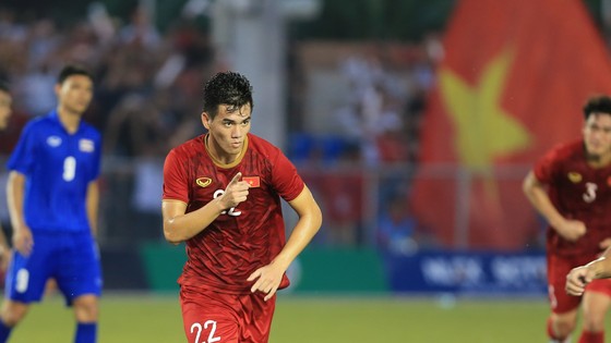 Tiền đạo Nguyễn Tiến Linh người hùng của trận đấu giữa U 22 Việt Nam - U 22 Thái Lan. Ảnh: Dũng Phương