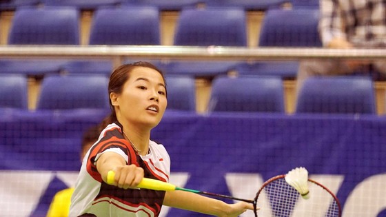 Tay vợt Nguyễn Thuỳ Linh.