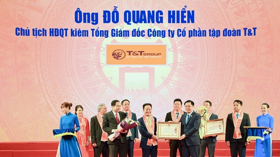 Doanh nhân Đỗ Quang Hiển được trao tặng Huân chương Lao động hạng Nhất